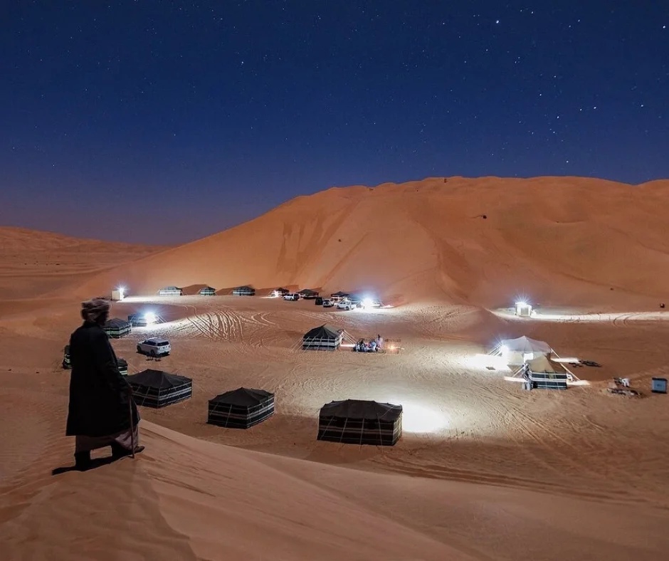 Embark on a once-in-a-lifetime adventure with Desert Dream Tours and experience the breathtaking beauty of the Empty Quarter Desert — where golden sands meet endless horizons