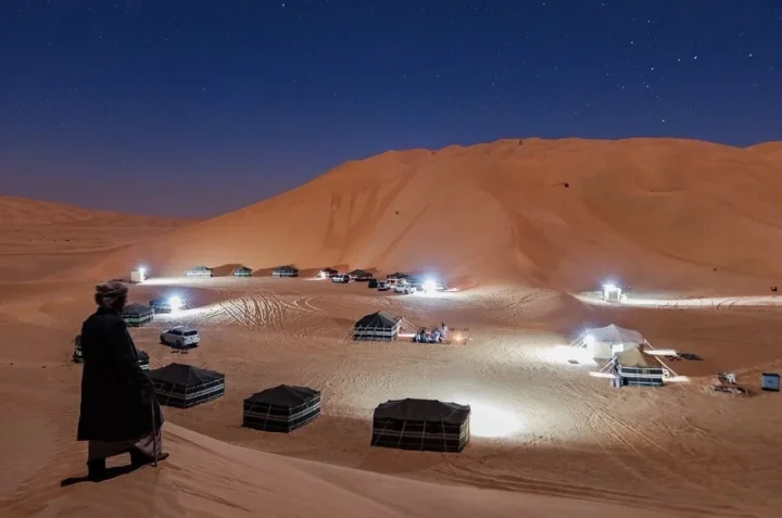 Embark on a once-in-a-lifetime adventure with Desert Dream Tours and experience the breathtaking beauty of the Empty Quarter Desert — where golden sands meet endless horizons